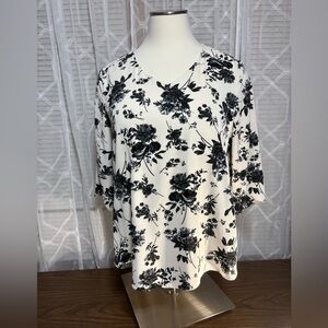 TAOHUADAO 3XL Floral Print Women's Top - Black/White 3/4length sleeve V neck 29L